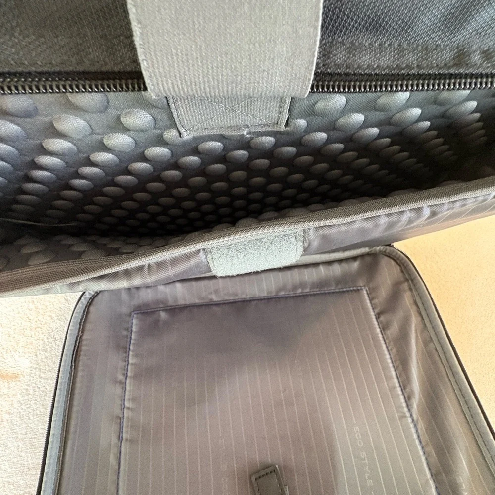 Eco Style Tech Pro TopLoad Laptop Brief Case Black Padded NWOT